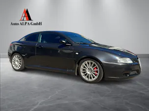 ALFA ROMEO GT 3.2 V6 Distinctive – ITALIENISCHE ELEGANZ MIT V6-CHARAKTER | DISTINCTIVE-AUSFÜHRUNG |