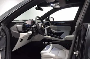 PORSCHE Macan 4 100kWh