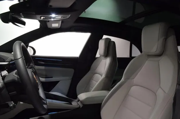 PORSCHE Macan 4 100kWh
