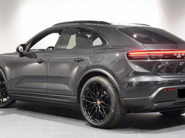 PORSCHE Macan 4 100kWh