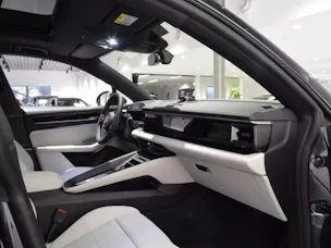 PORSCHE Macan 4 100kWh