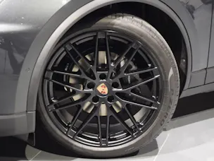 PORSCHE Macan 4 100kWh