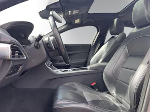 Jaguar Jaguar XE 25d R-Sport AWD Automatik – Vollausstattung | 360° Kamera | HUD | Panorama