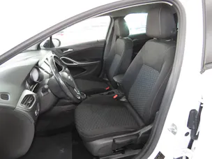OPEL Astra Sports Tourer 1.4i Turbo Elegance (Automat)