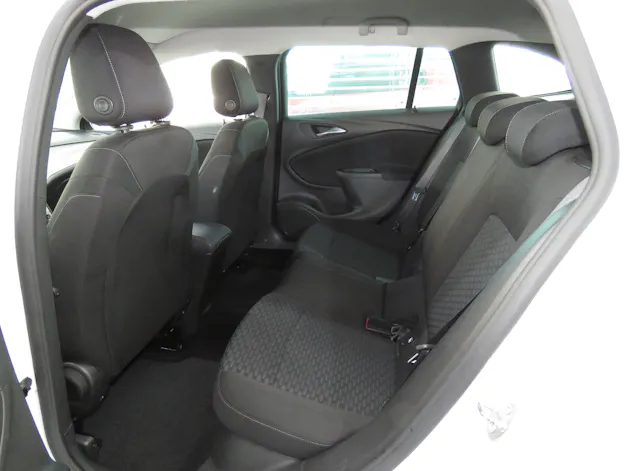OPEL Astra Sports Tourer 1.4i Turbo Elegance (Automat)