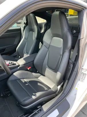 PORSCHE 911 Carrera PDK mit Aerokit