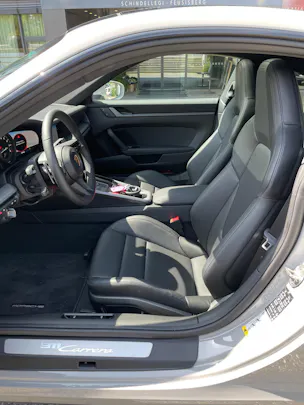 PORSCHE 911 Carrera PDK mit Aerokit