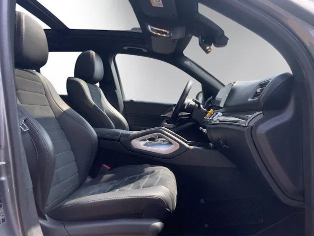 MERCEDES-BENZ GLE 300 d 4MATIC AMG Line 9G-Tronic – CH-Fahrzeug | PANORAMA | 360° | AHK |