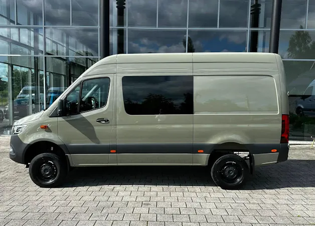 MERCEDES-BENZ Sprinter 319 CDI Lang 9G-TRONIC 4x4