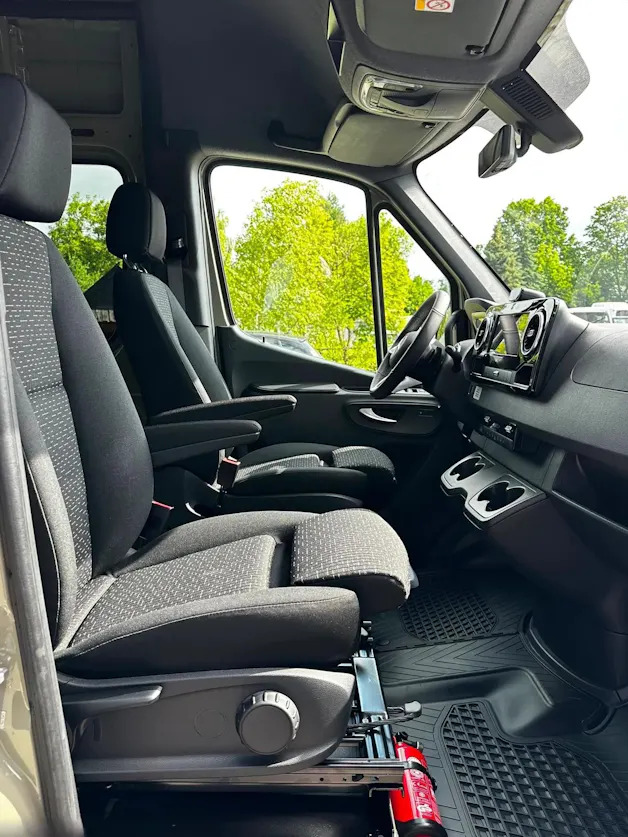 MERCEDES-BENZ Sprinter 319 CDI Lang 9G-TRONIC 4x4