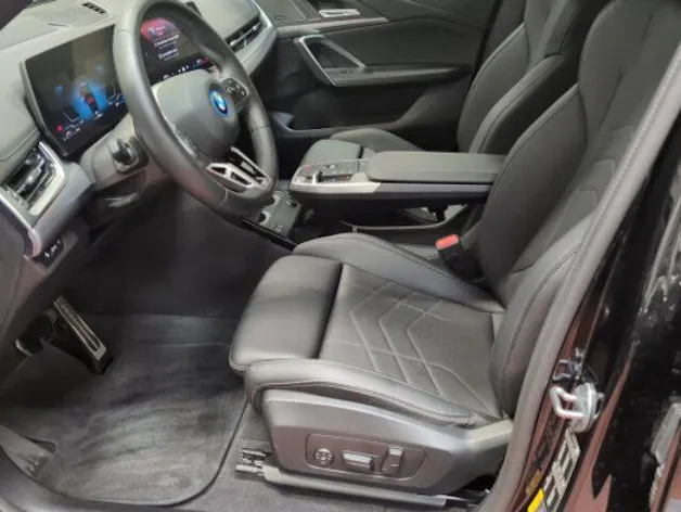 BMW X1 U11 30e xDrive paddles