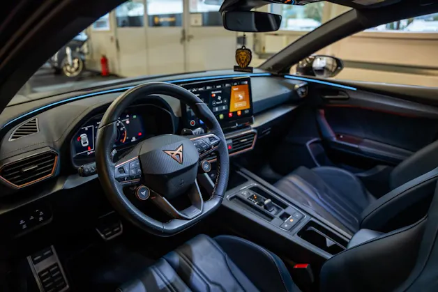 CUPRA LEON ST 2.0 TSI VZ CUP DSG 4Drive