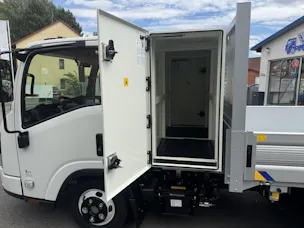 ISUZU M21 TT E HEAVY Kipper mit Box