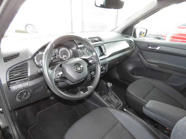 SKODA Fabia 1.0 TSI Drive DSG (Automat)