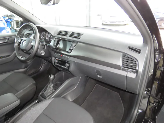 SKODA Fabia 1.0 TSI Drive DSG (Automat)