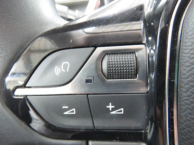 PEUGEOT 508 SW 1.2 Pure Tech Allure Pack EAT8 (Automat)