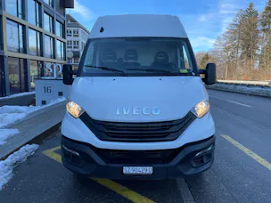IVECO 35 S 14H A8 VKastenwagen