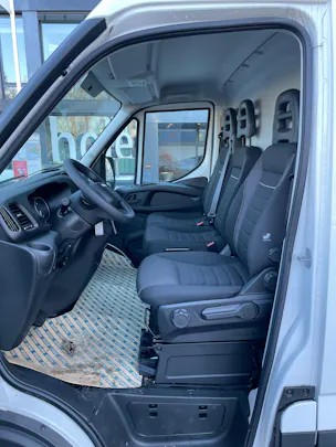 IVECO 35 S 14H A8 VKastenwagen