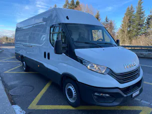 IVECO 35 S 14H A8 VKastenwagen