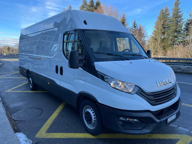 IVECO 35 S 14H A8 VKastenwagen