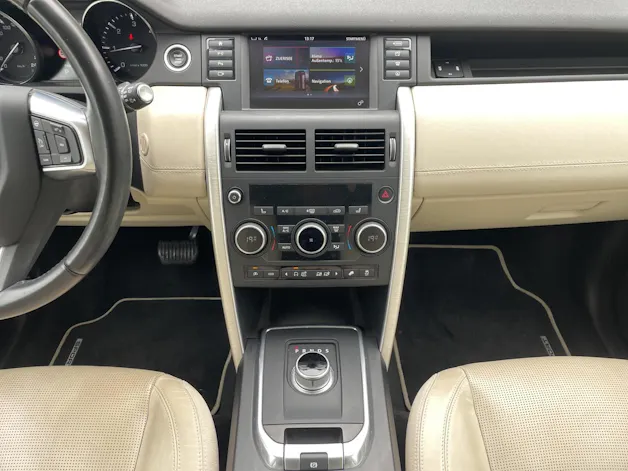 Land Rover Discovery Sport 2.0 TD4 HSE Luxury AT9 | 1. HAND | LEDER | MEMORY | SITZHEIZUNG & -BELÜFTUNG | KAMERA