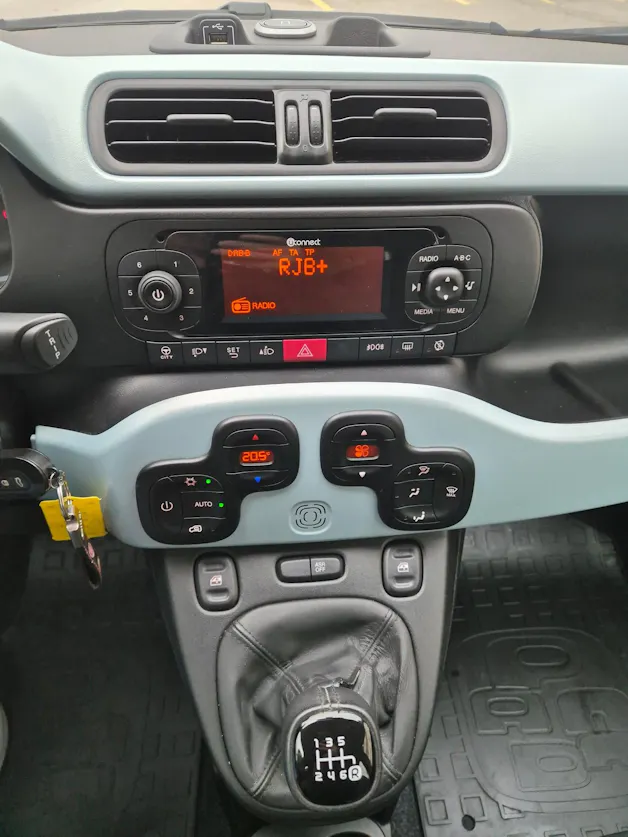 FIAT Panda 1.0 HYBRID MHEV Launch Edition