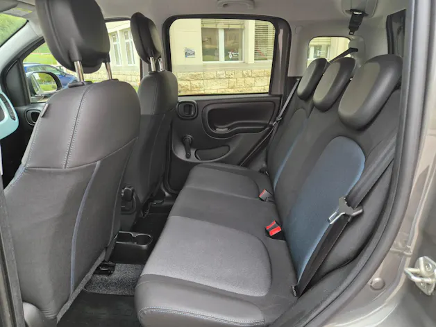 FIAT Panda 1.0 HYBRID MHEV Launch Edition