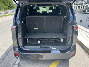 VW ID.Buzz LWB GTX 4 Motion, 7-Sitzer mit AHK und Pano.-Dach