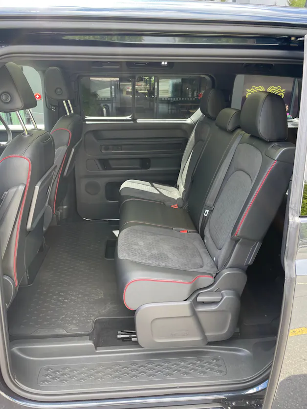 VW ID.Buzz LWB GTX 4 Motion, 7-Sitzer mit AHK und Pano.-Dach