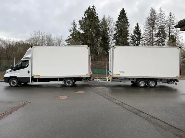 IVECO Daily 35 S 18H A8 Durchlader mit 2x Hebebühnen