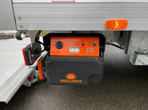 IVECO Daily 35 S 18H A8 Durchlader mit 2x Hebebühnen