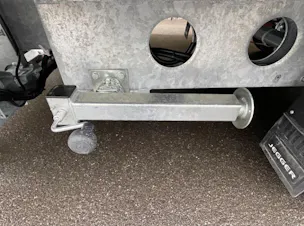 IVECO Daily 35 S 18H A8 Durchlader mit 2x Hebebühnen