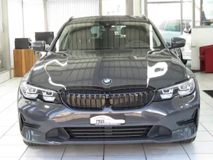 BMW 318d 48V Touring Luxury Line Steptronic (Automat)