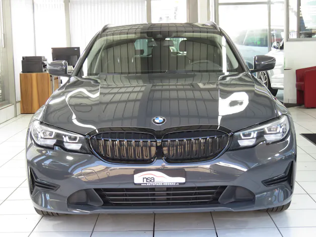 BMW 318d 48V Touring Luxury Line Steptronic (Automat)