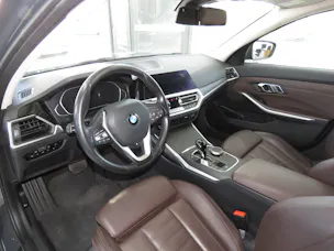 BMW 318d 48V Touring Luxury Line Steptronic (Automat)