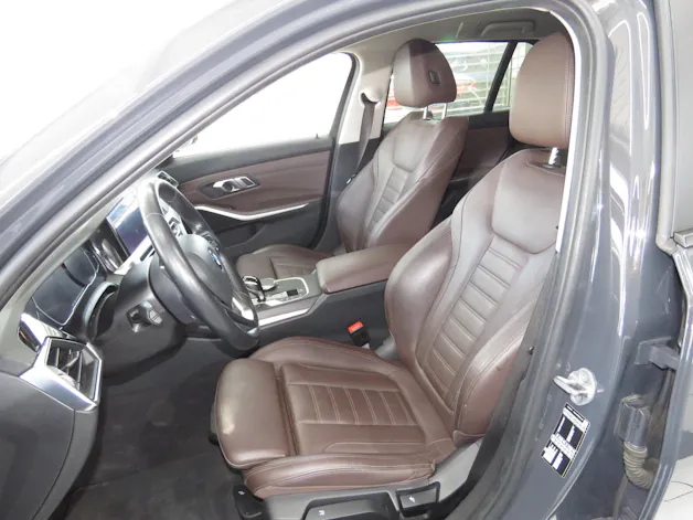 BMW 318d 48V Touring Luxury Line Steptronic (Automat)