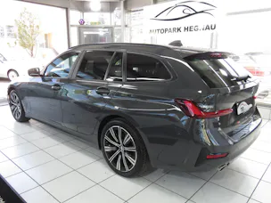 BMW 318d 48V Touring Luxury Line Steptronic (Automat)