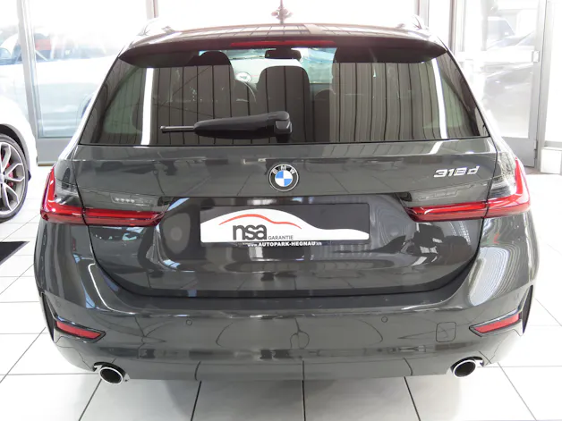BMW 318d 48V Touring Luxury Line Steptronic (Automat)