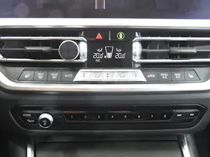 BMW 318d 48V Touring Luxury Line Steptronic (Automat)