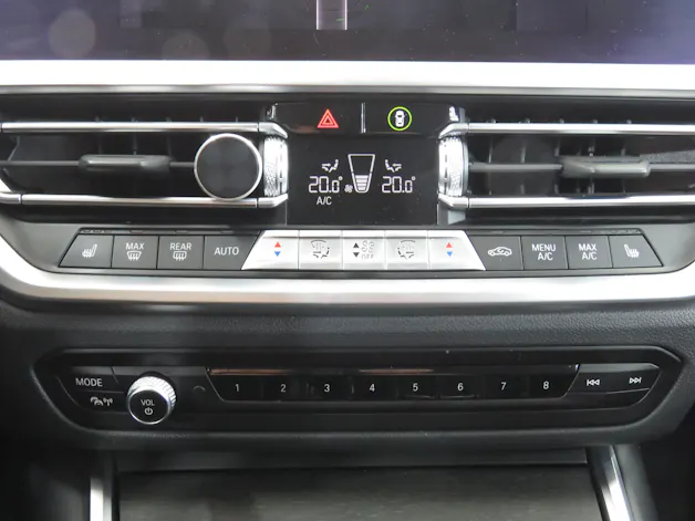 BMW 318d 48V Touring Luxury Line Steptronic (Automat)