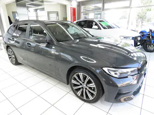 BMW 318d 48V Touring Luxury Line Steptronic (Automat)