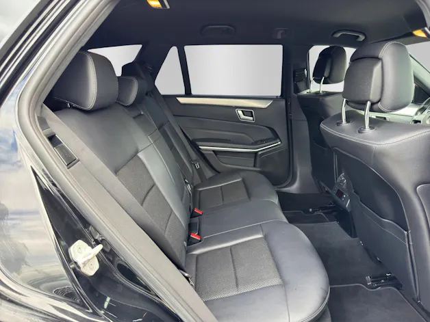 MERCEDES-BENZ E 250 BlueTEC Avantgarde 9G-Tronic