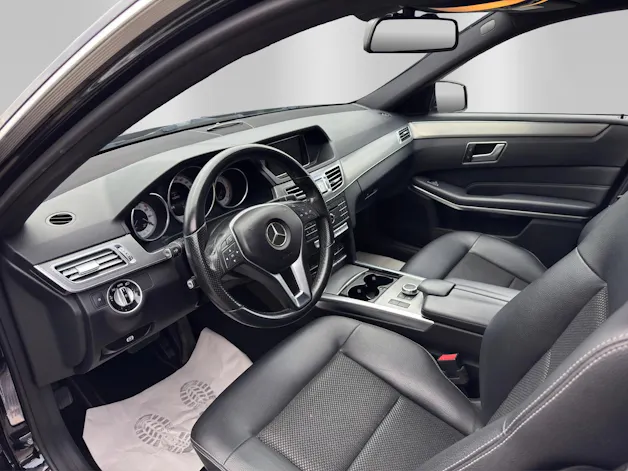 MERCEDES-BENZ E 250 BlueTEC Avantgarde 9G-Tronic