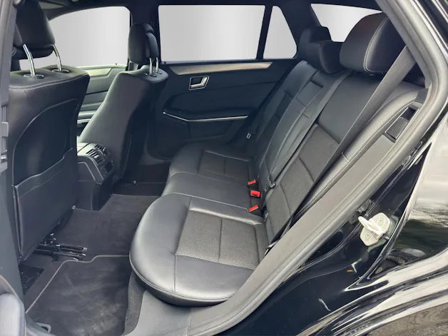 MERCEDES-BENZ E 250 BlueTEC Avantgarde 9G-Tronic