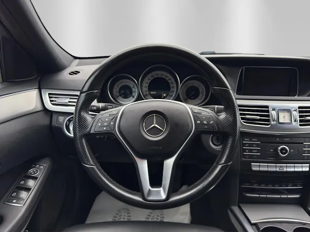 MERCEDES-BENZ E 250 BlueTEC Avantgarde 9G-Tronic