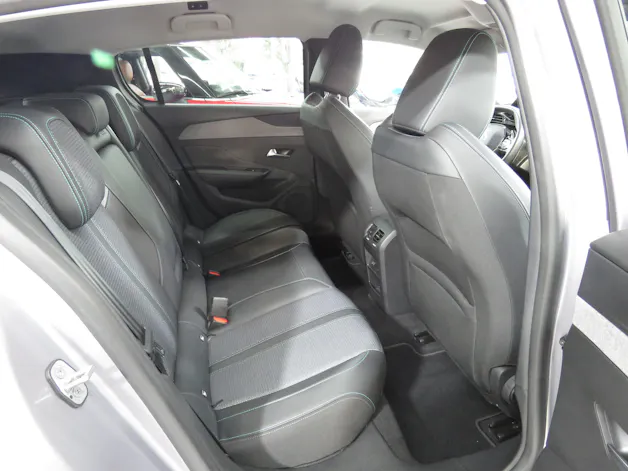 PEUGEOT 308 1.2 Pure Tech Allure EAT8 (Automat)