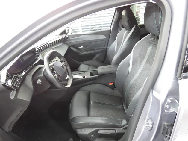 PEUGEOT 308 1.2 Pure Tech Allure EAT8 (Automat)