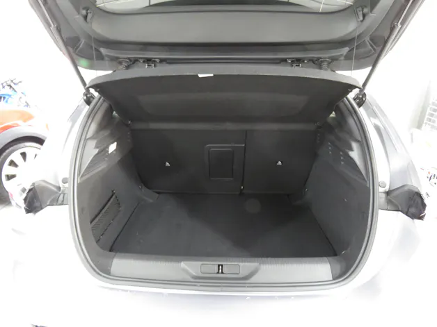 PEUGEOT 308 1.2 Pure Tech Allure EAT8 (Automat)