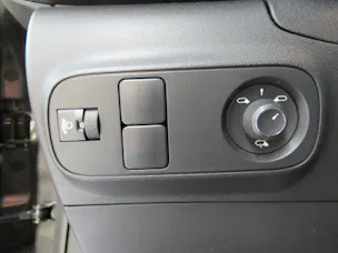 CITROEN C3 1.2i PureTech Swiss Edition EAT6 (Automat)