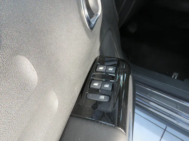 CITROEN C3 1.2i PureTech Swiss Edition EAT6 (Automat)